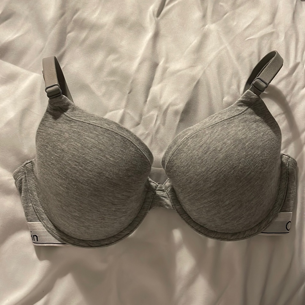 CALVIN KELIN GREY LOGO BRA